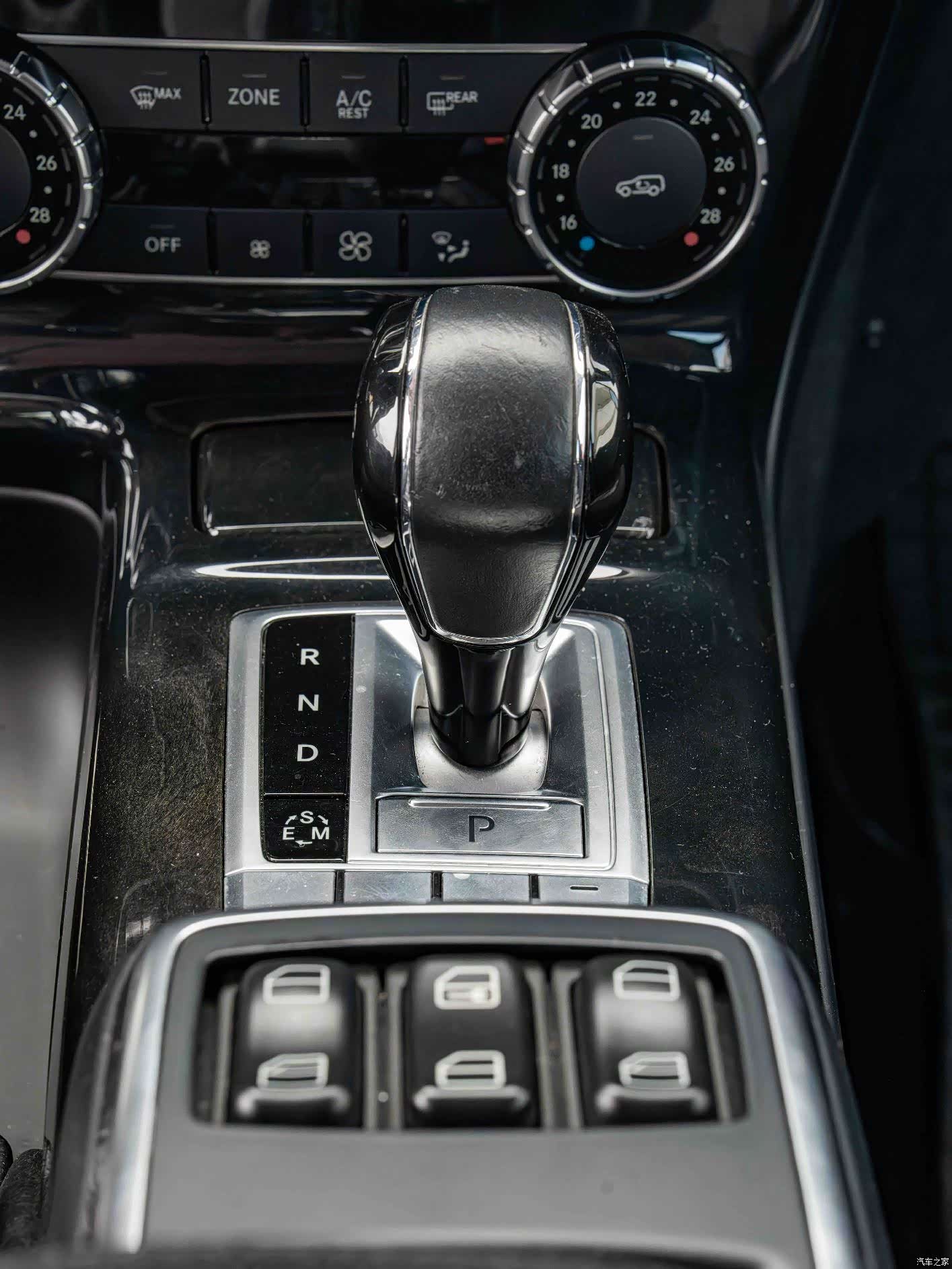 Mercedes-Benz G-Class, 2017 16