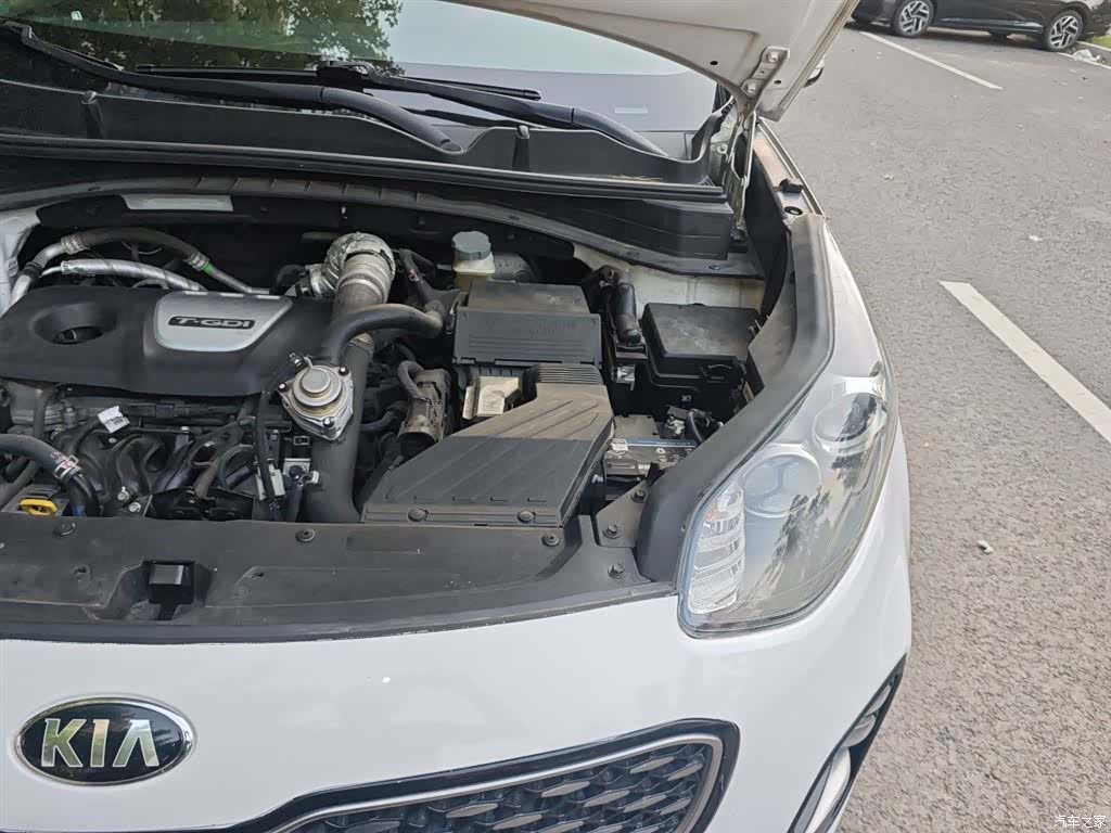 Kia KX5, 2016 23