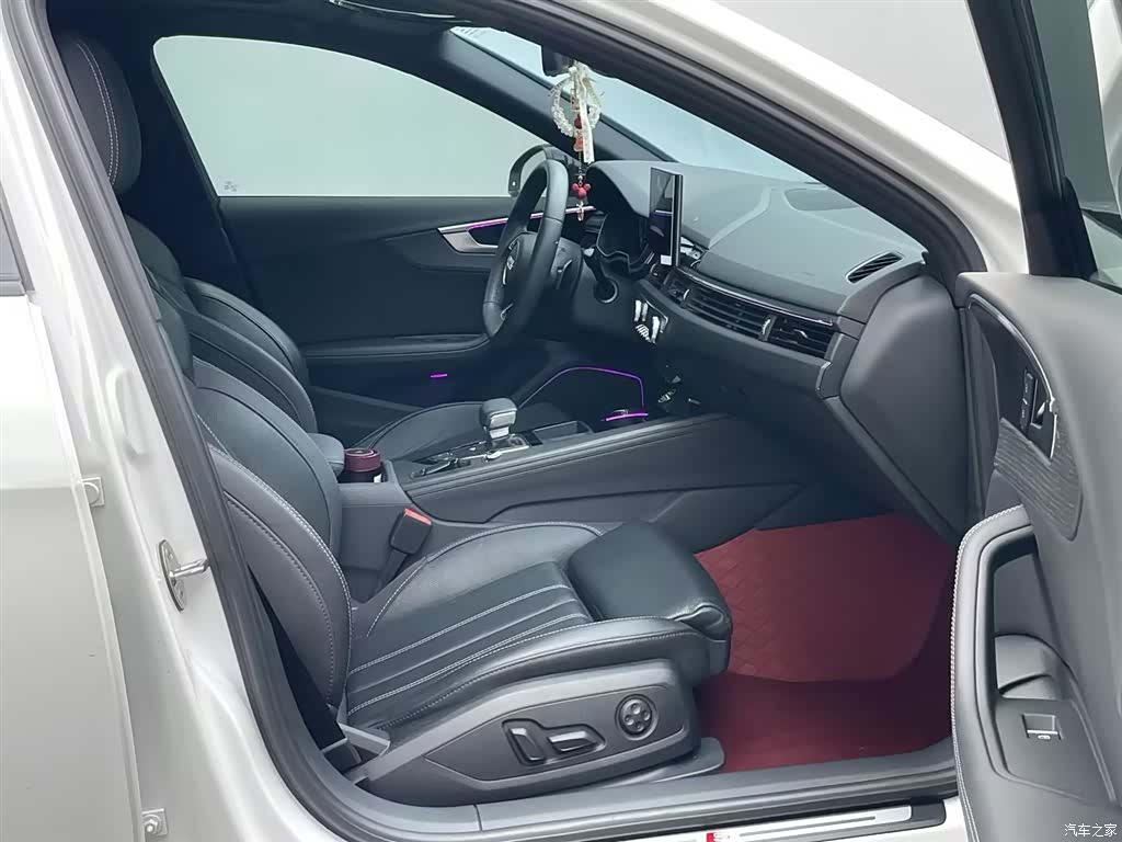 Audi A4L, 2023 14