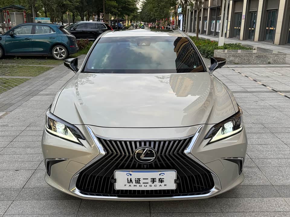 Lexus ES Lexus ES