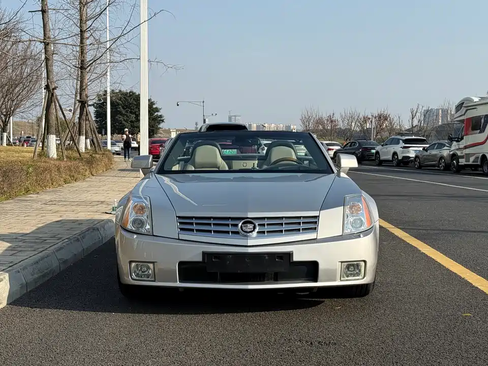 Cadillac XLR