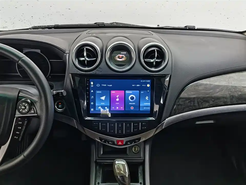 BYD S7
