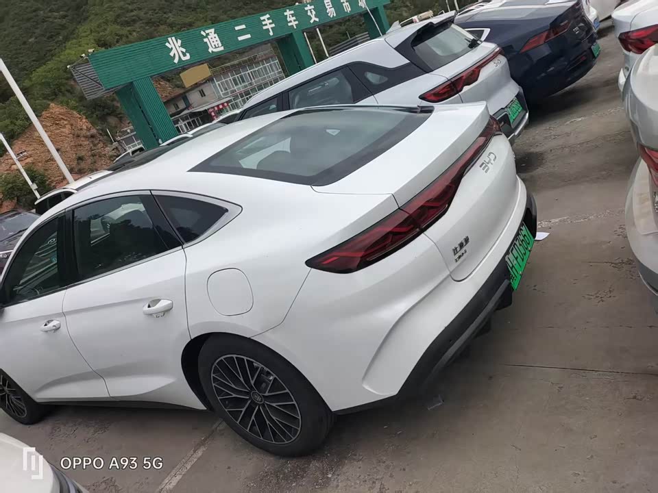 BYD Qin L BYD Qin L