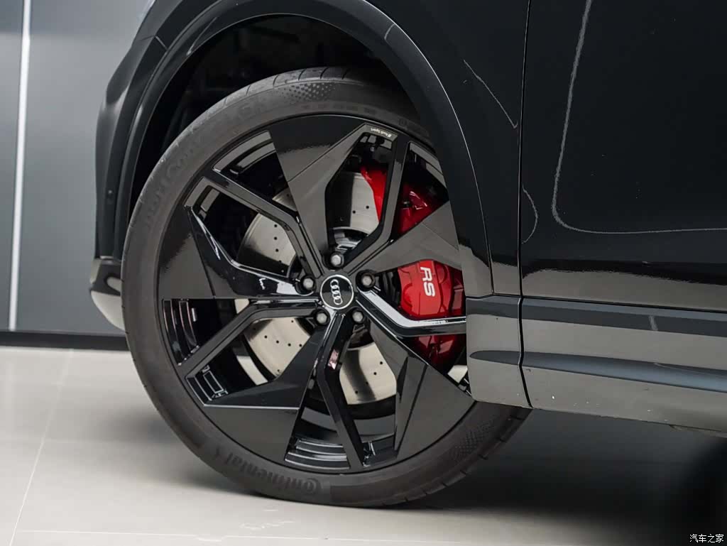 Audi Q8, 2024 10