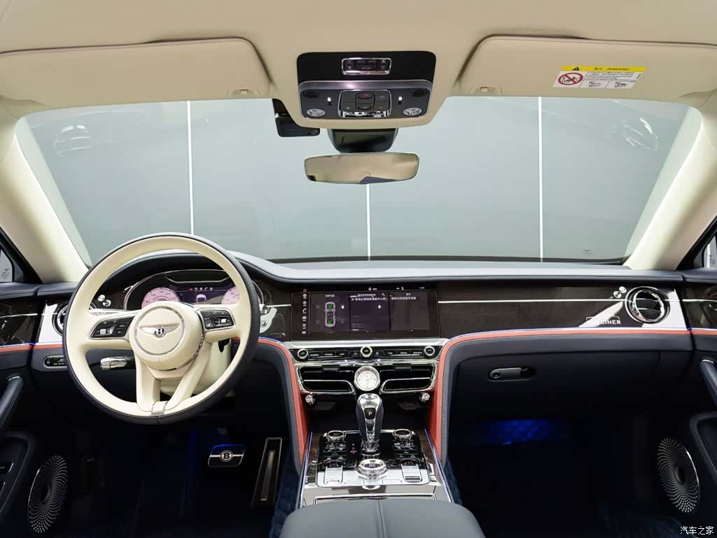 Bentley Flying Spur, 2023 19