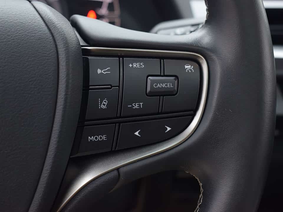 Lexus UX Lexus UX