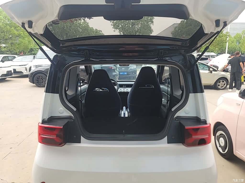 Wuling MINIEV, 2022 19