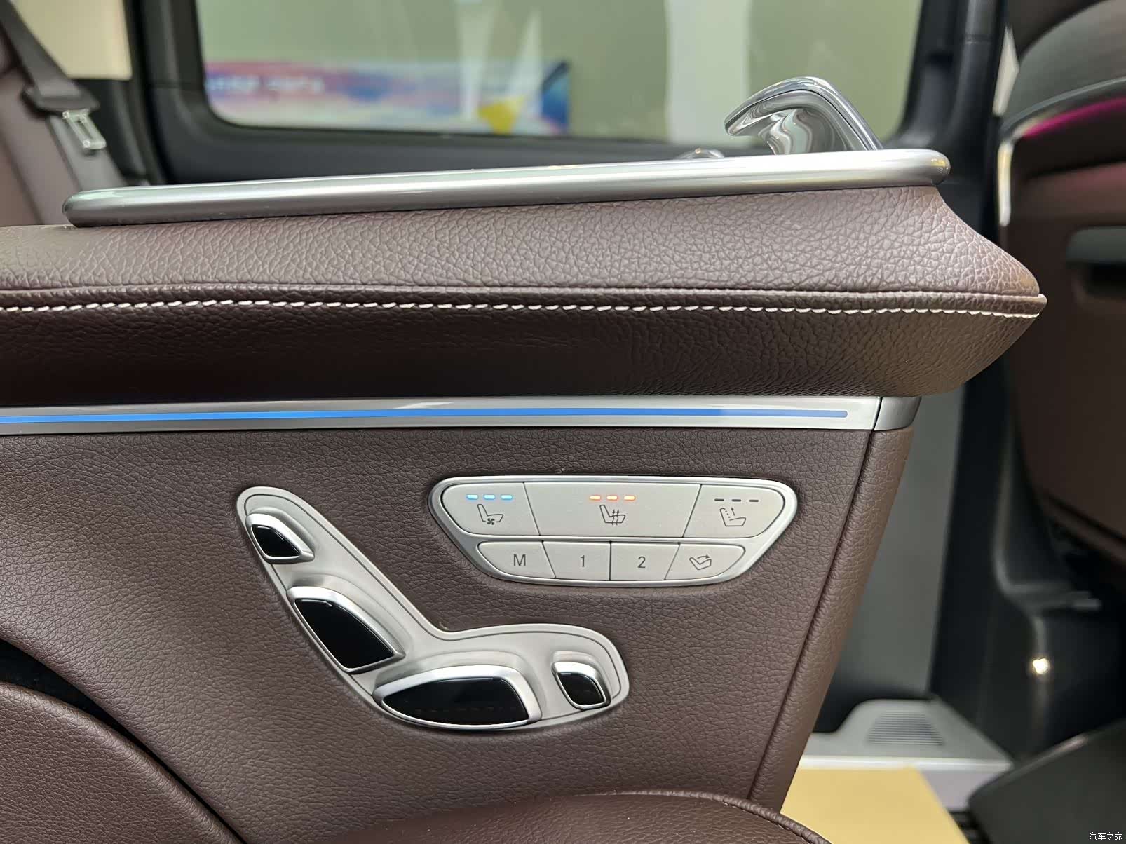 Mercedes-Benz V-Class, 2025 31
