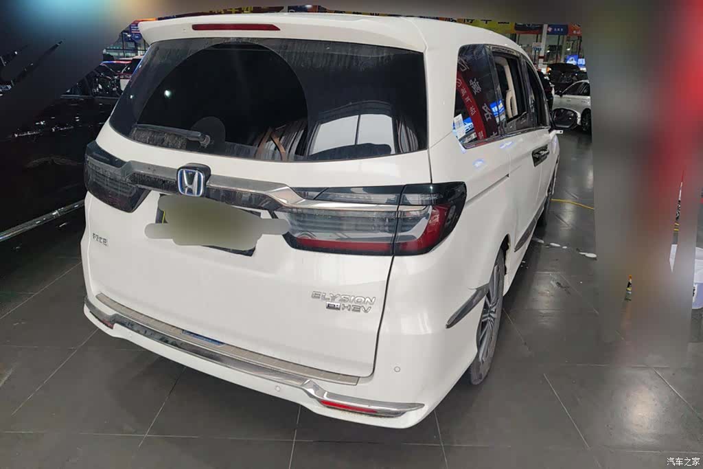 Honda Elysion, 2023 3
