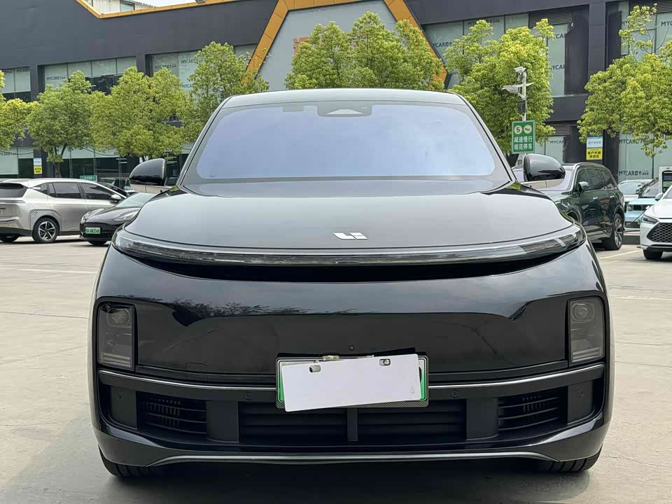 Li Auto Ideal L8