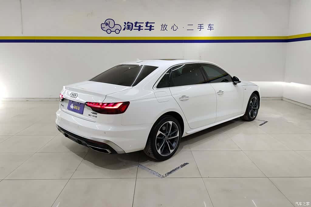 Audi A4L, 2022 3