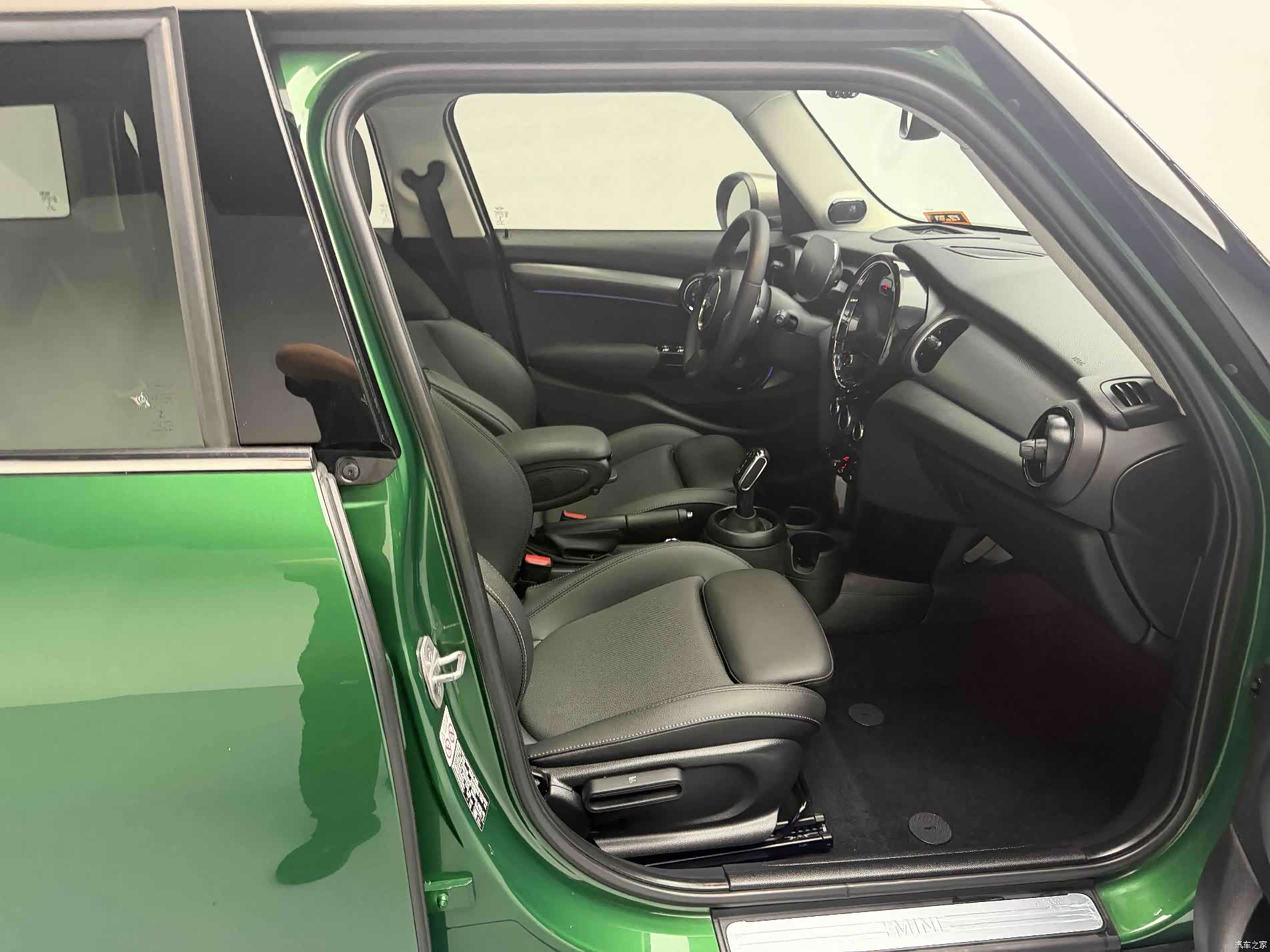 Mini Cooper, 2022 6