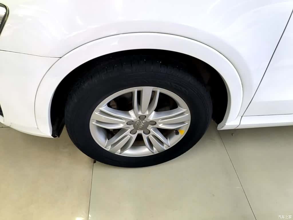 Audi Q3, 2014 23