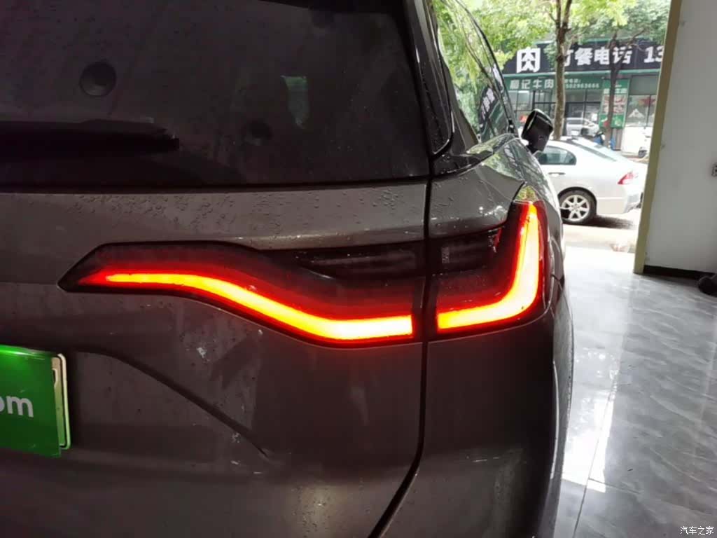 NIO ES8, 2022 8