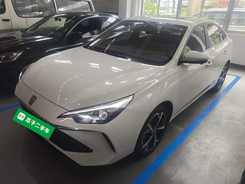 Roewe i5