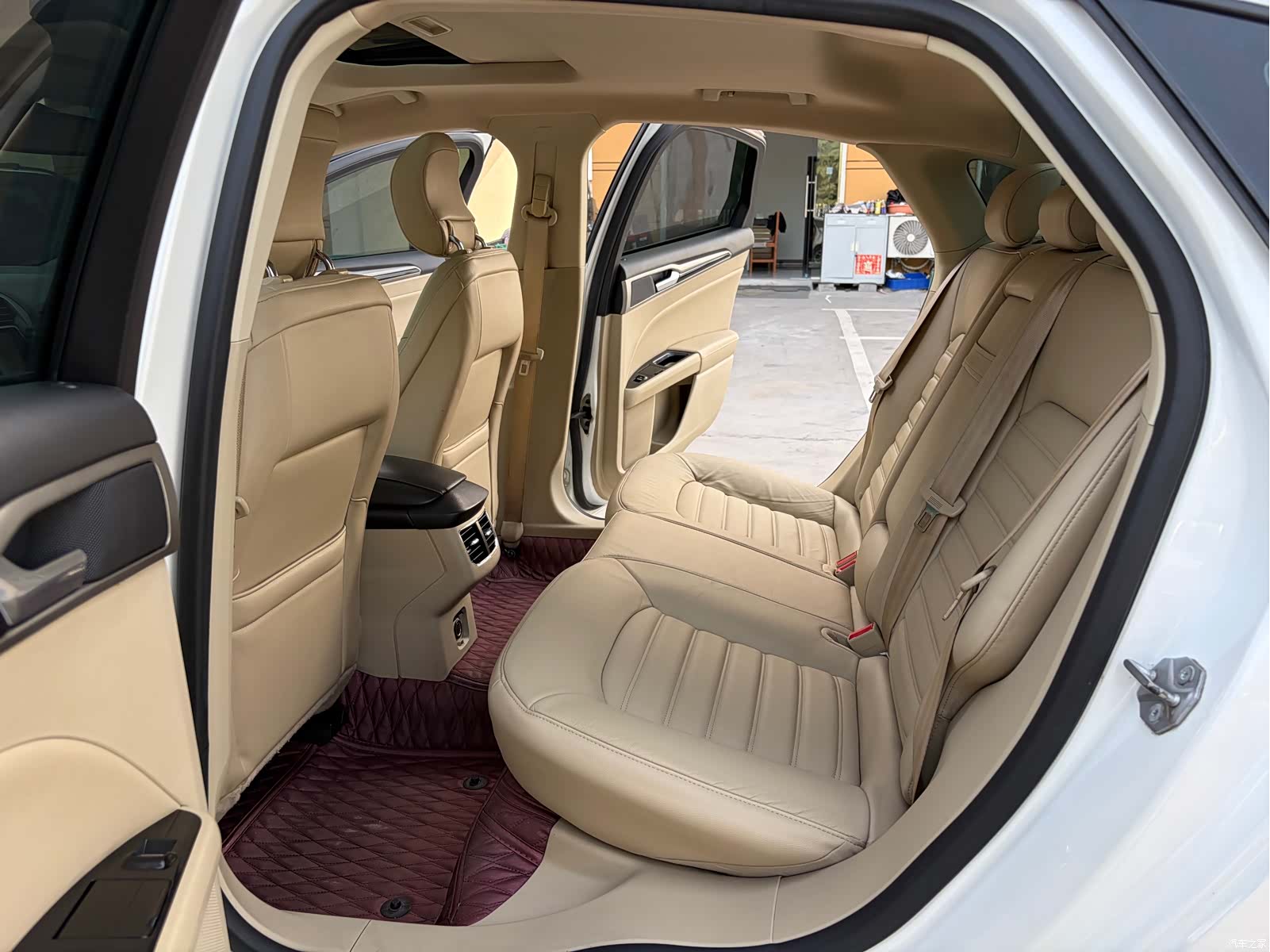 Ford Mondeo, 2014 13
