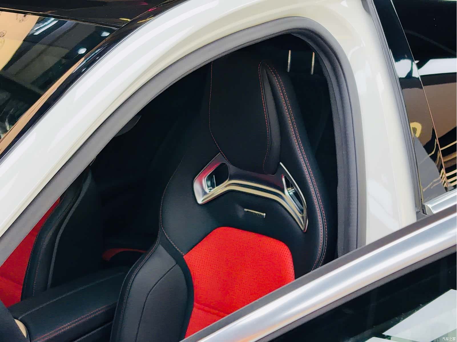 Mercedes-Benz C-Class, 2016 13