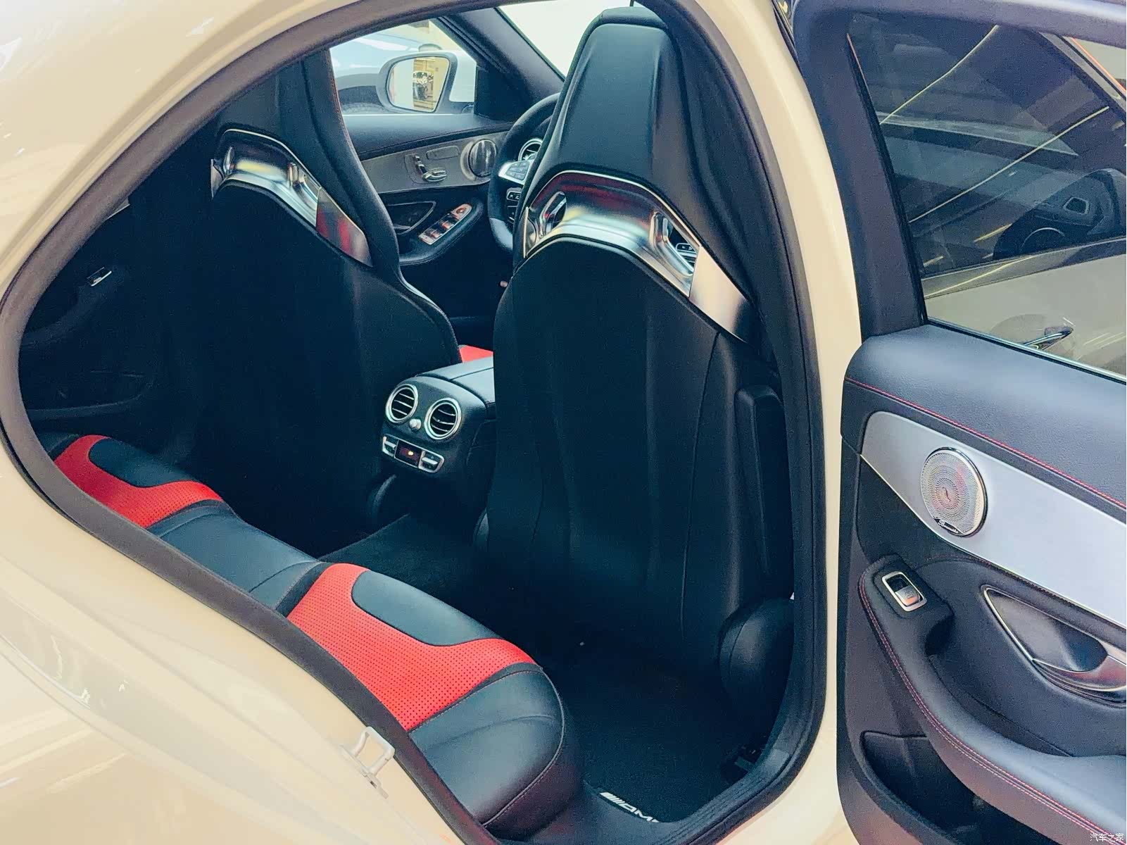 Mercedes-Benz C-Class, 2016 18
