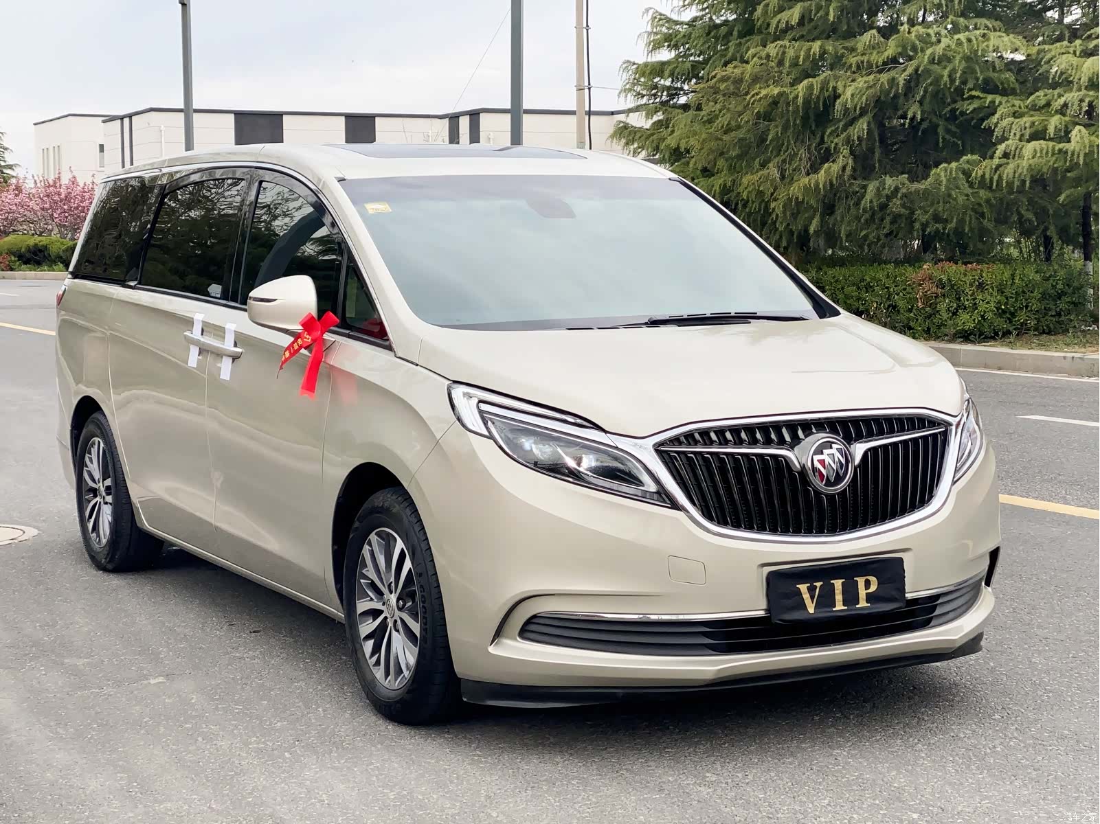 Buick GL8, 2018 3