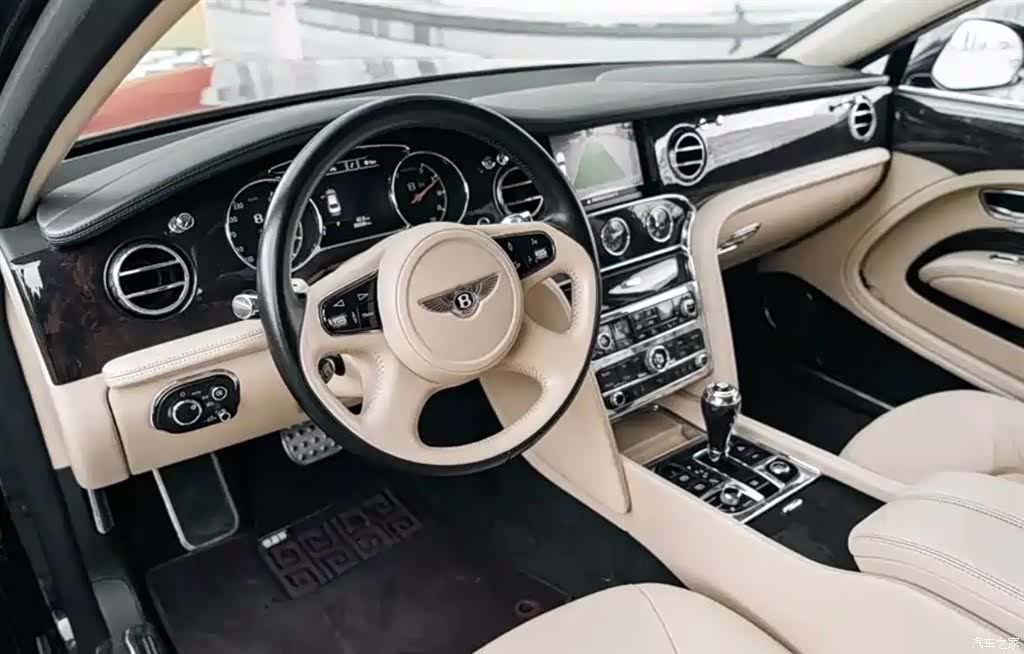 Bentley Mulsanne, 2011 4