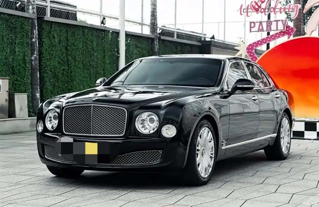 Bentley Mulsanne, 2011 1
