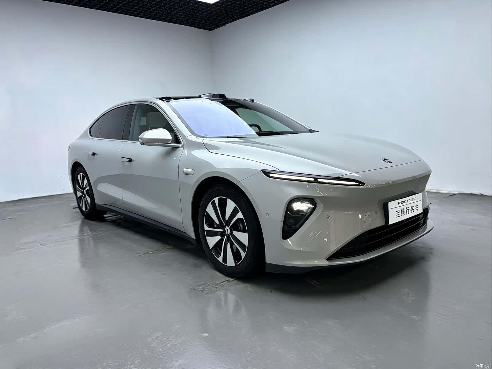 NIO ET7, 2022 4