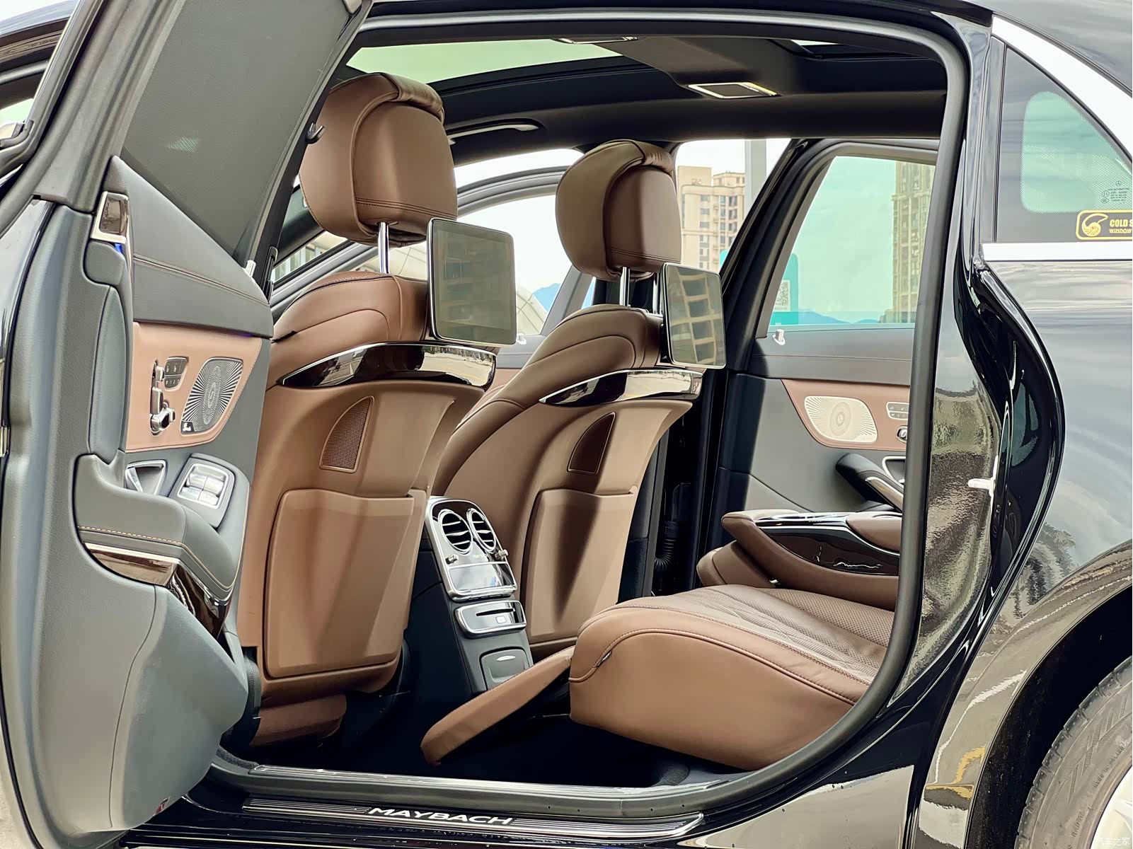 Maybach S-Class, 2018 4