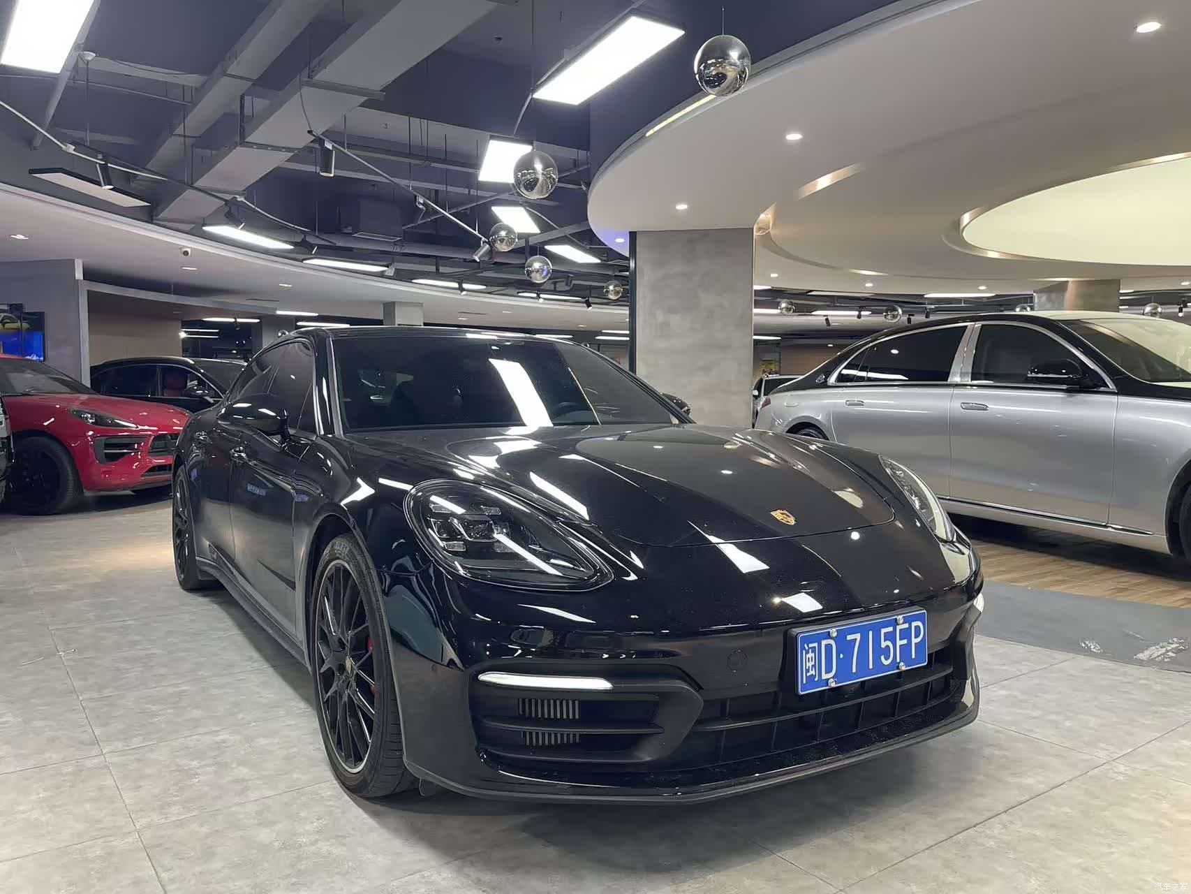 Porsche Panamera, 2023 2