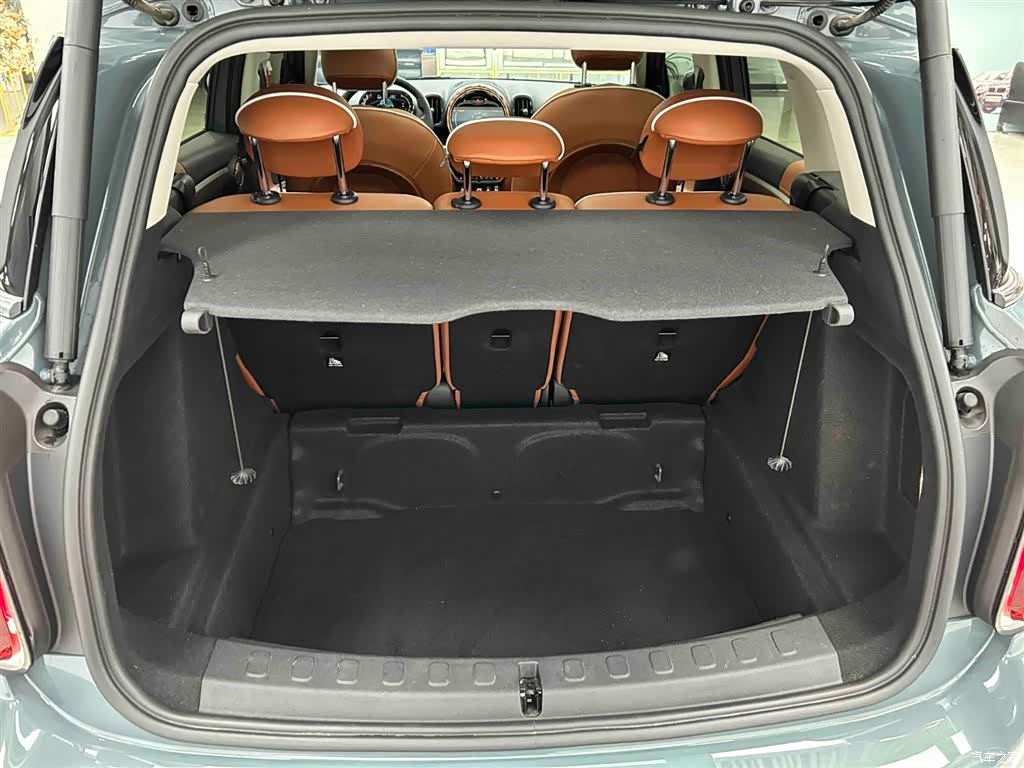 Mini Countryman, 2023 16