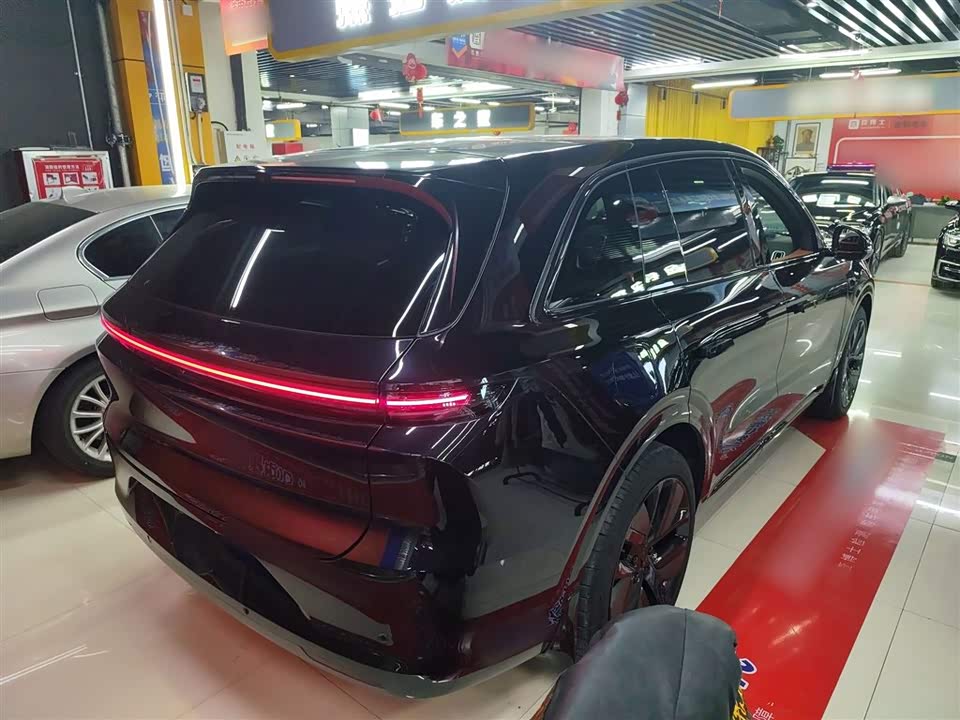 Li Auto Ideal L6