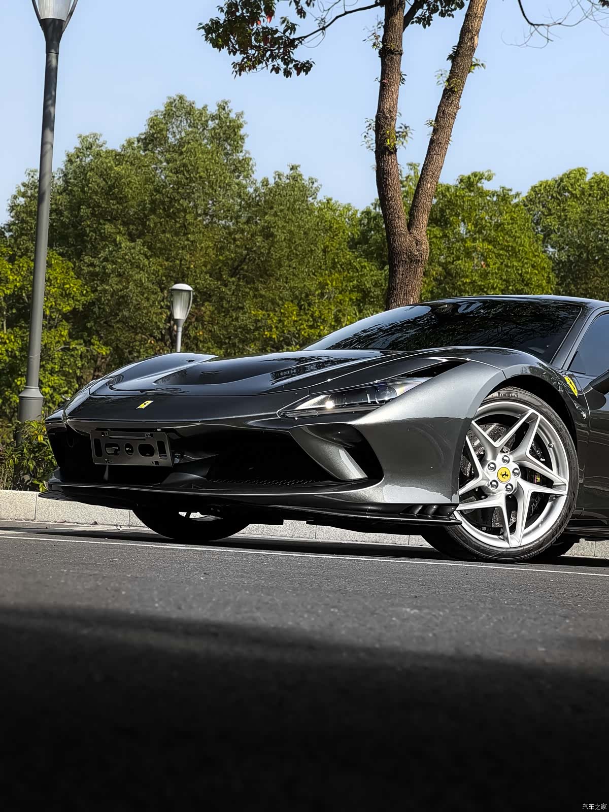 Ferrari F8, 2021 10
