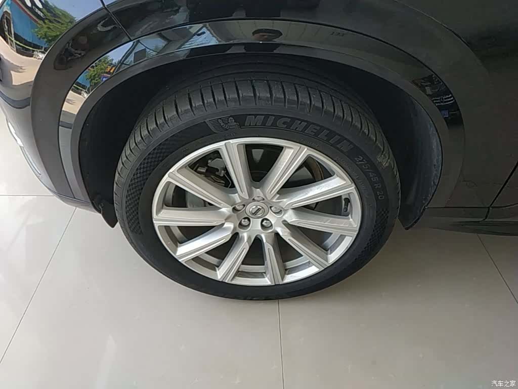 Volvo XC90, 2019 23