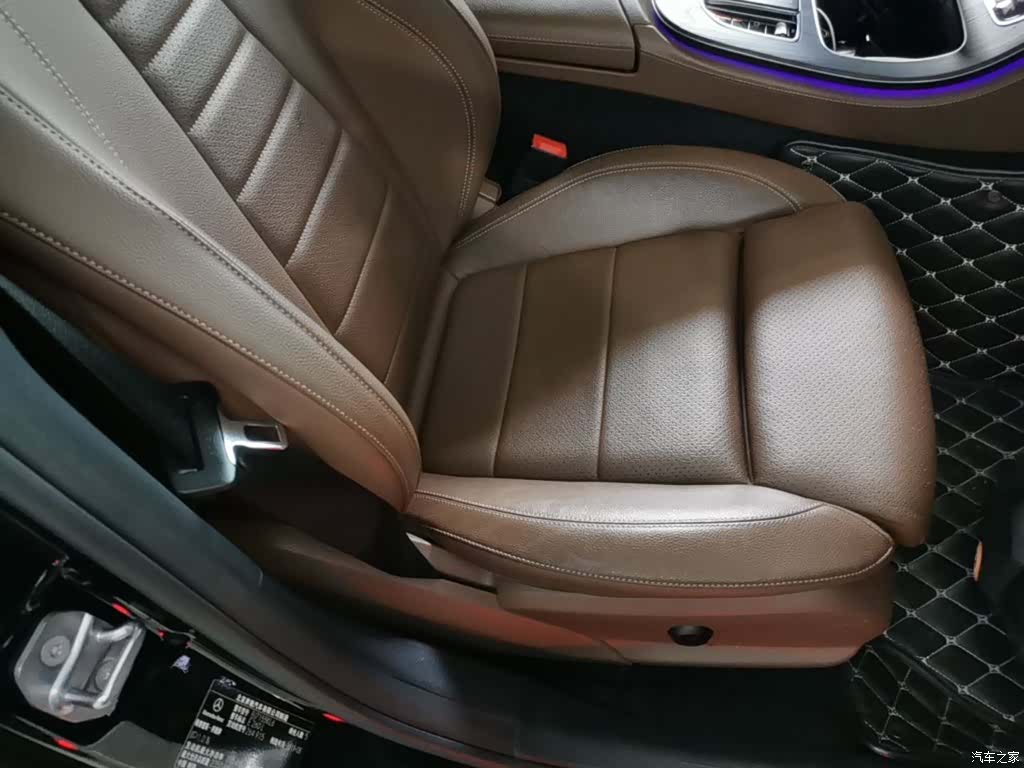 Mercedes-Benz E-Class, 2019 25