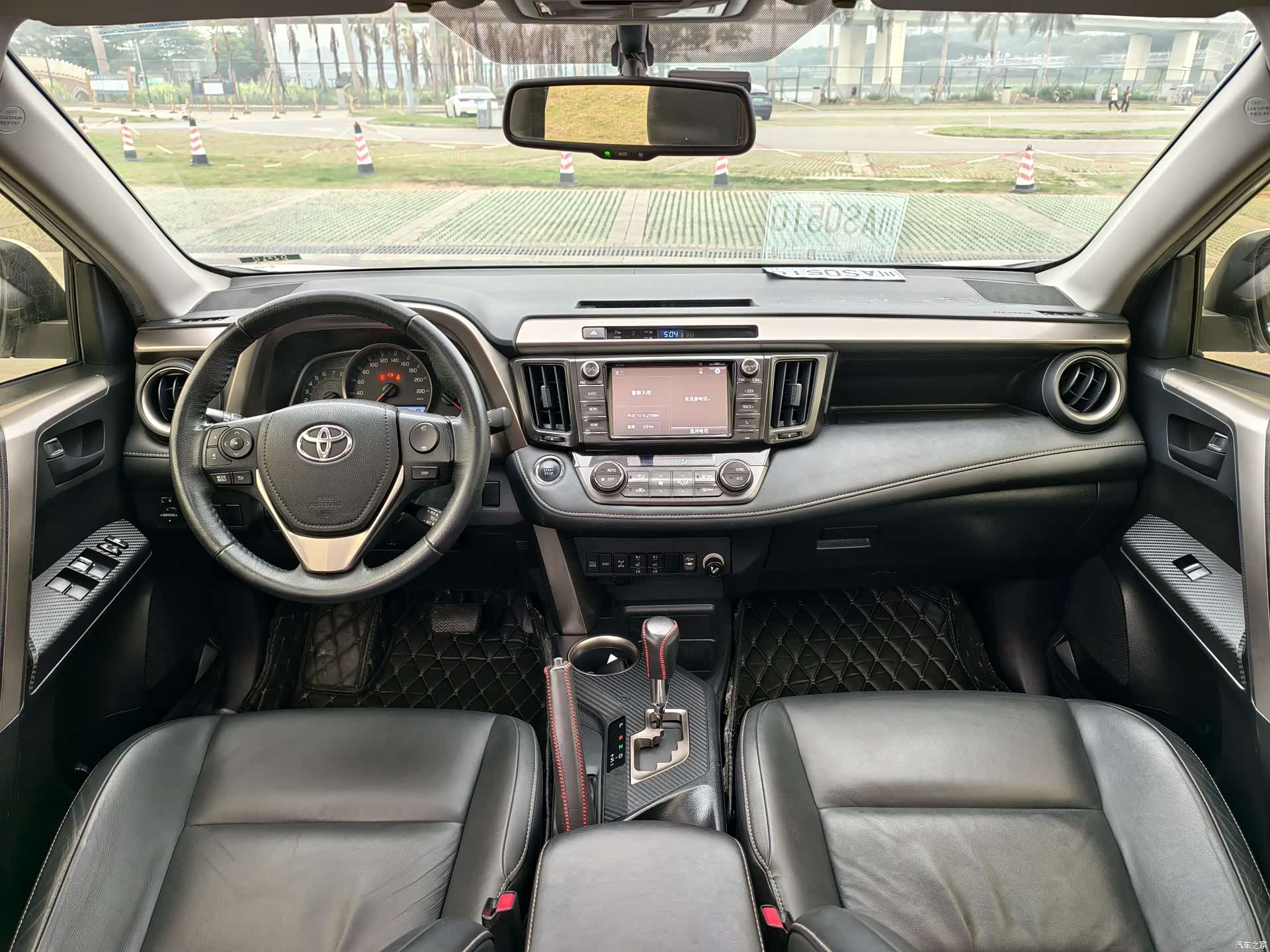 Toyota RAV4, 2015 9