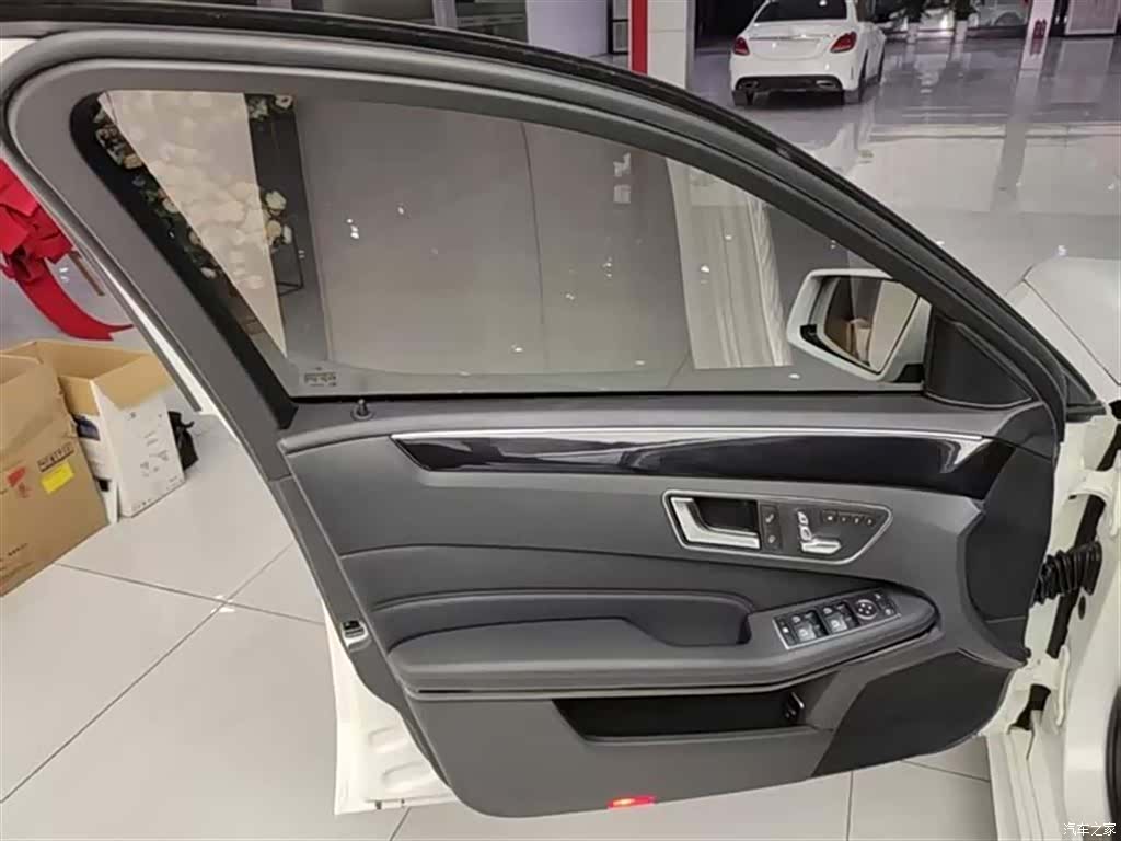 Mercedes-Benz E-Class, 2016 10