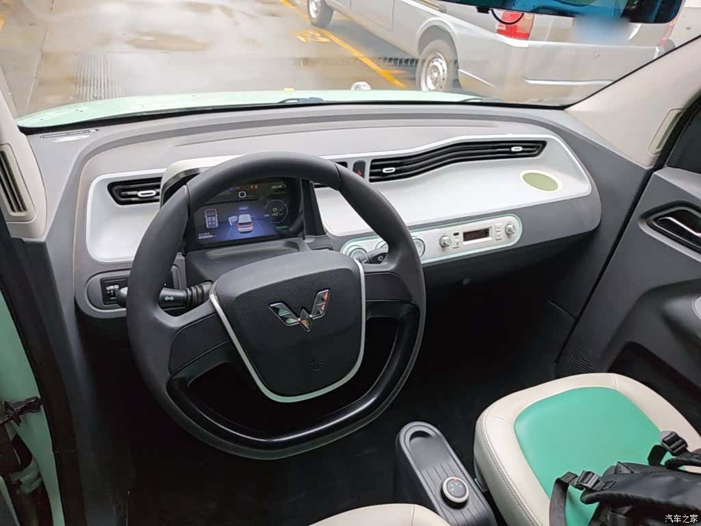 Wuling MINIEV, 2021 10