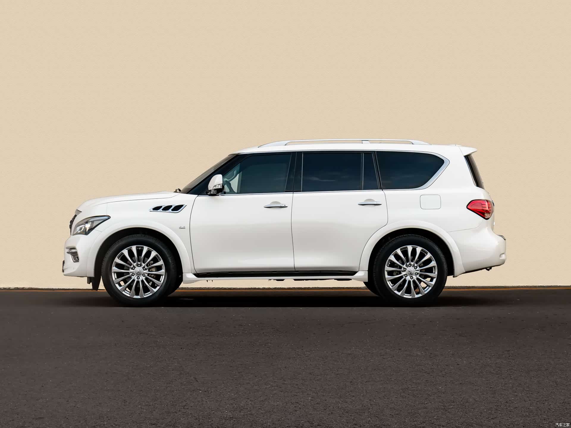Infiniti QX80, 2018 4