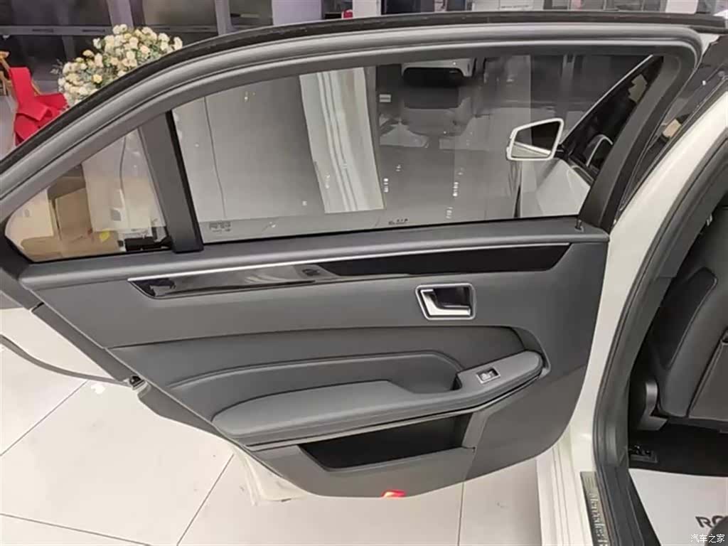 Mercedes-Benz E-Class, 2016 22