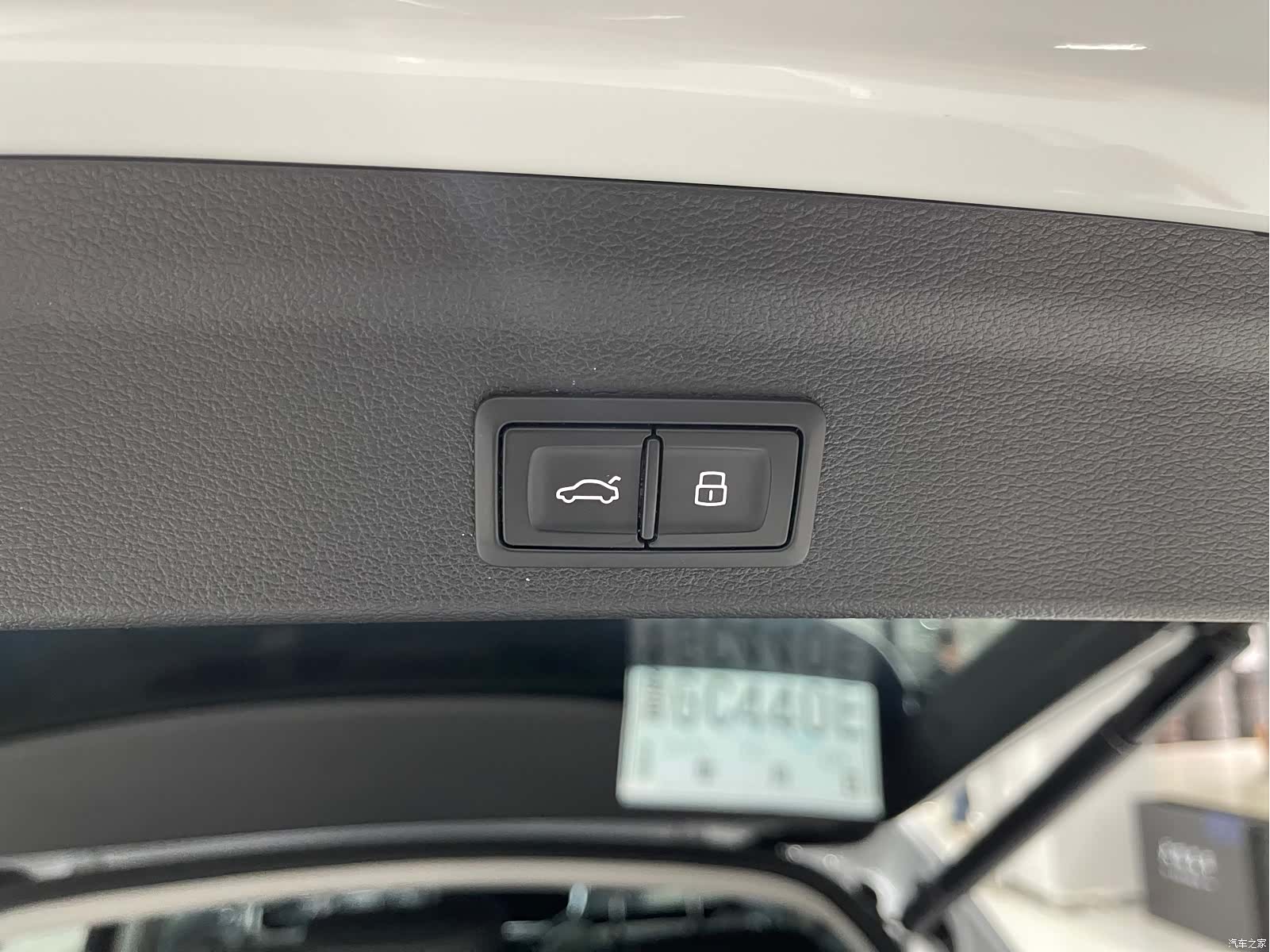 Audi Q3, 2022 12