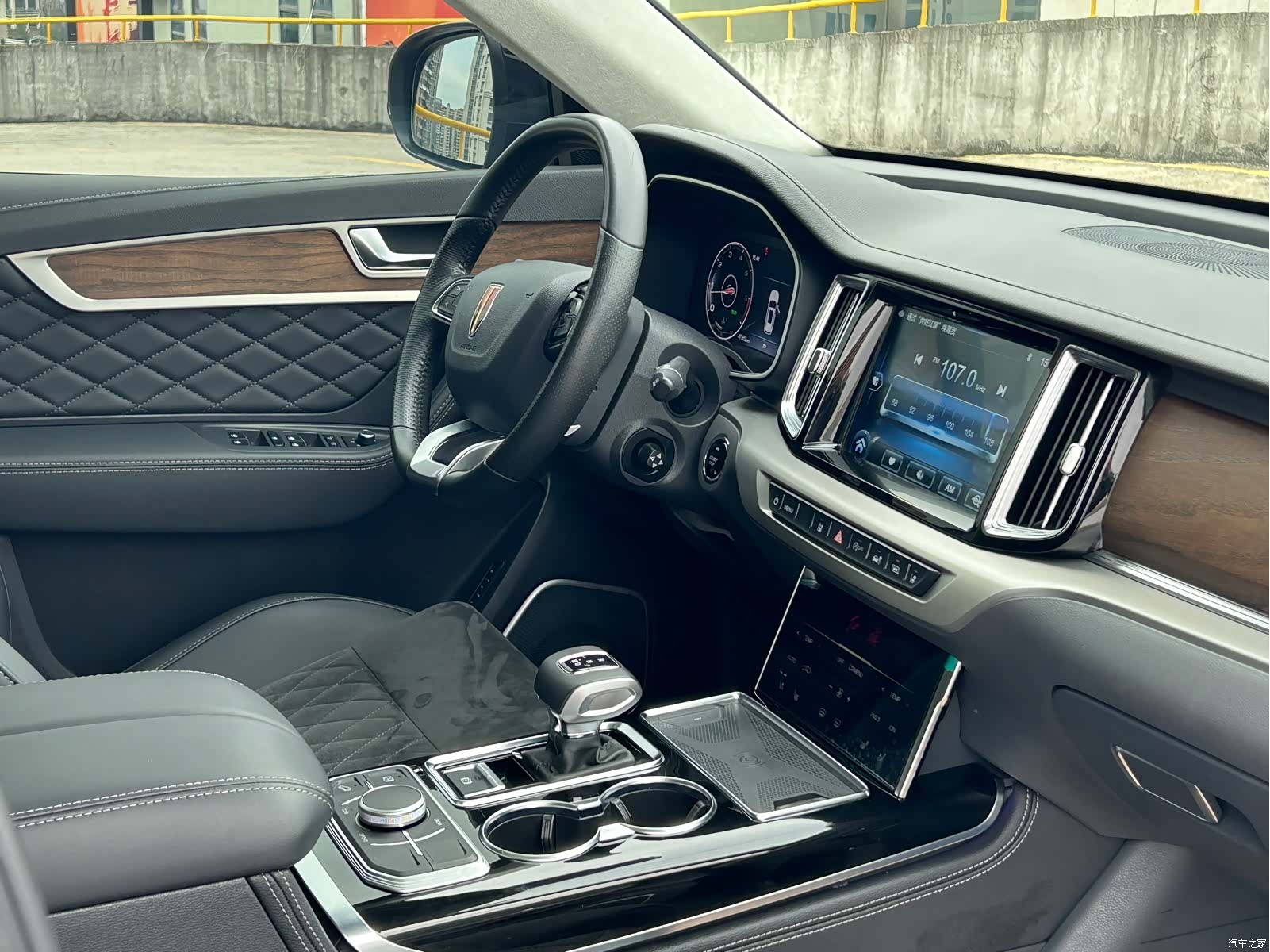Hongqi HS7, 2022 6