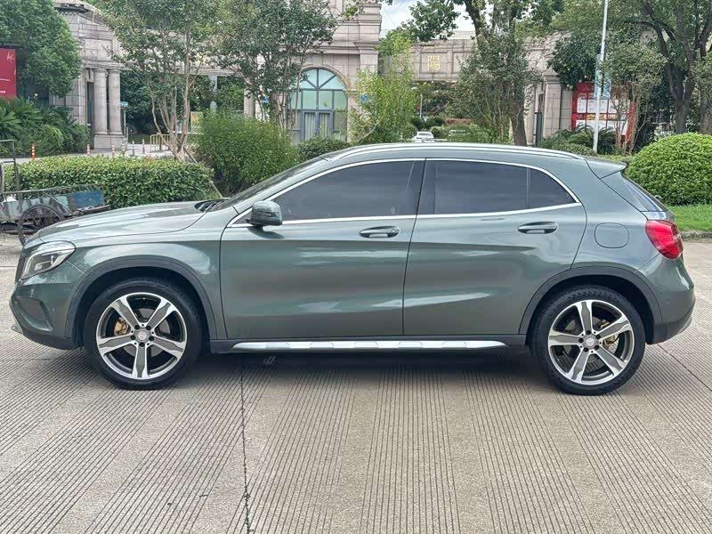 Mercedes-Benz GLA