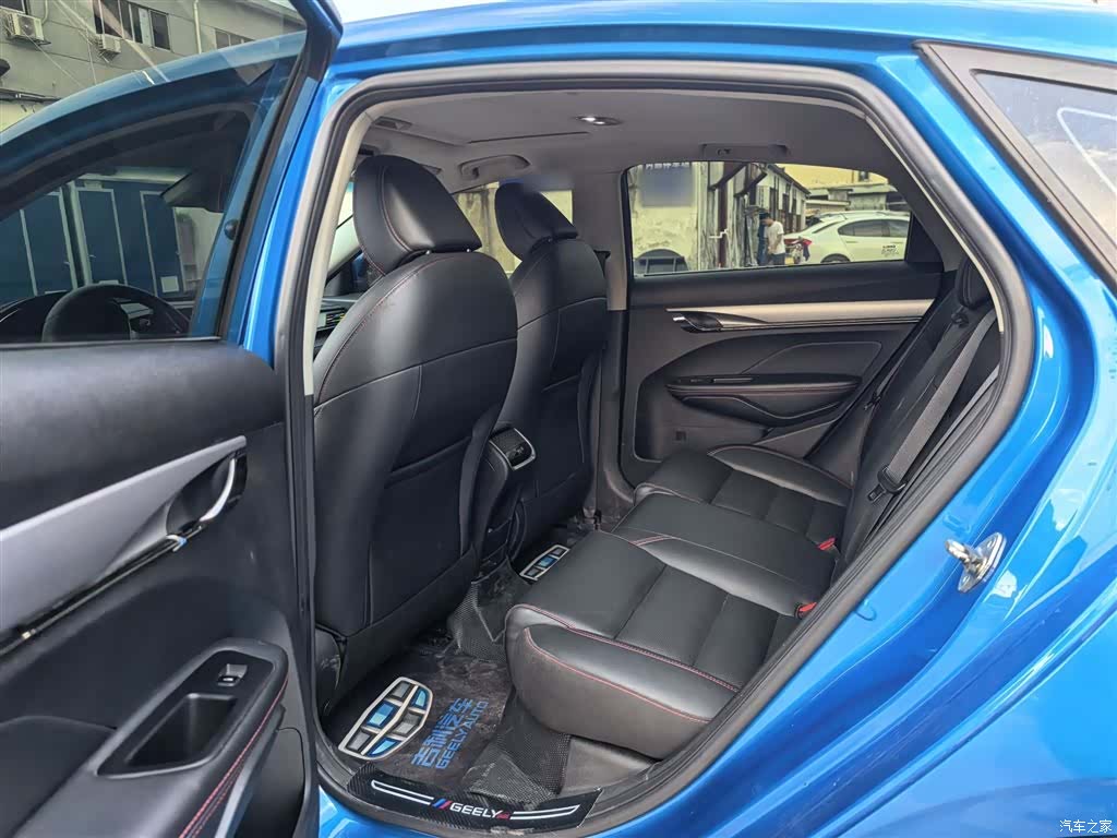 Geely Binray, 2020 23