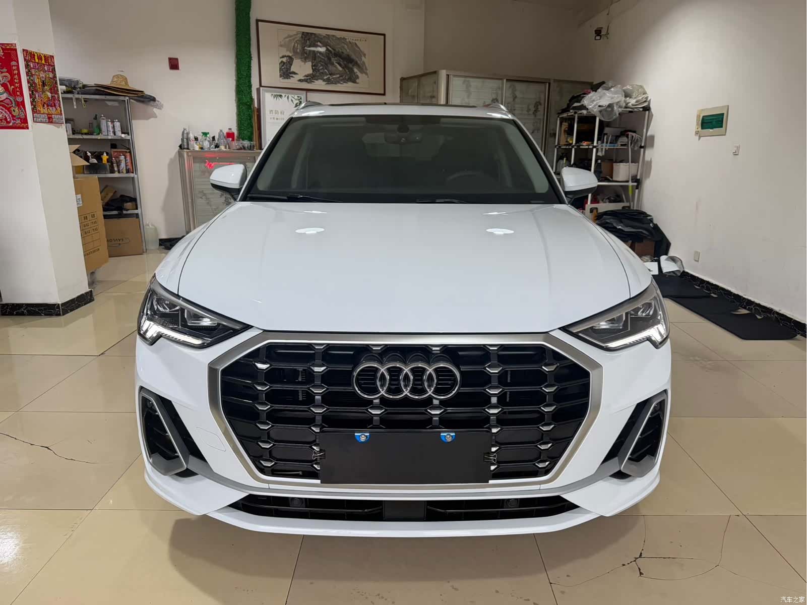 Audi Q3, 2023 2