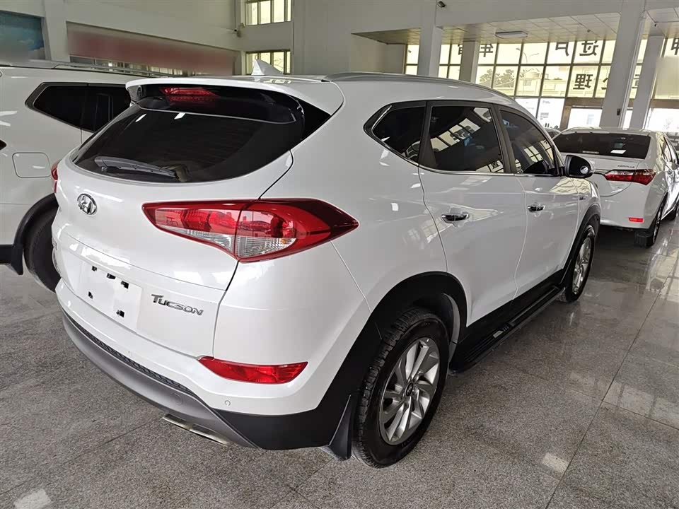 Hyundai Tucson