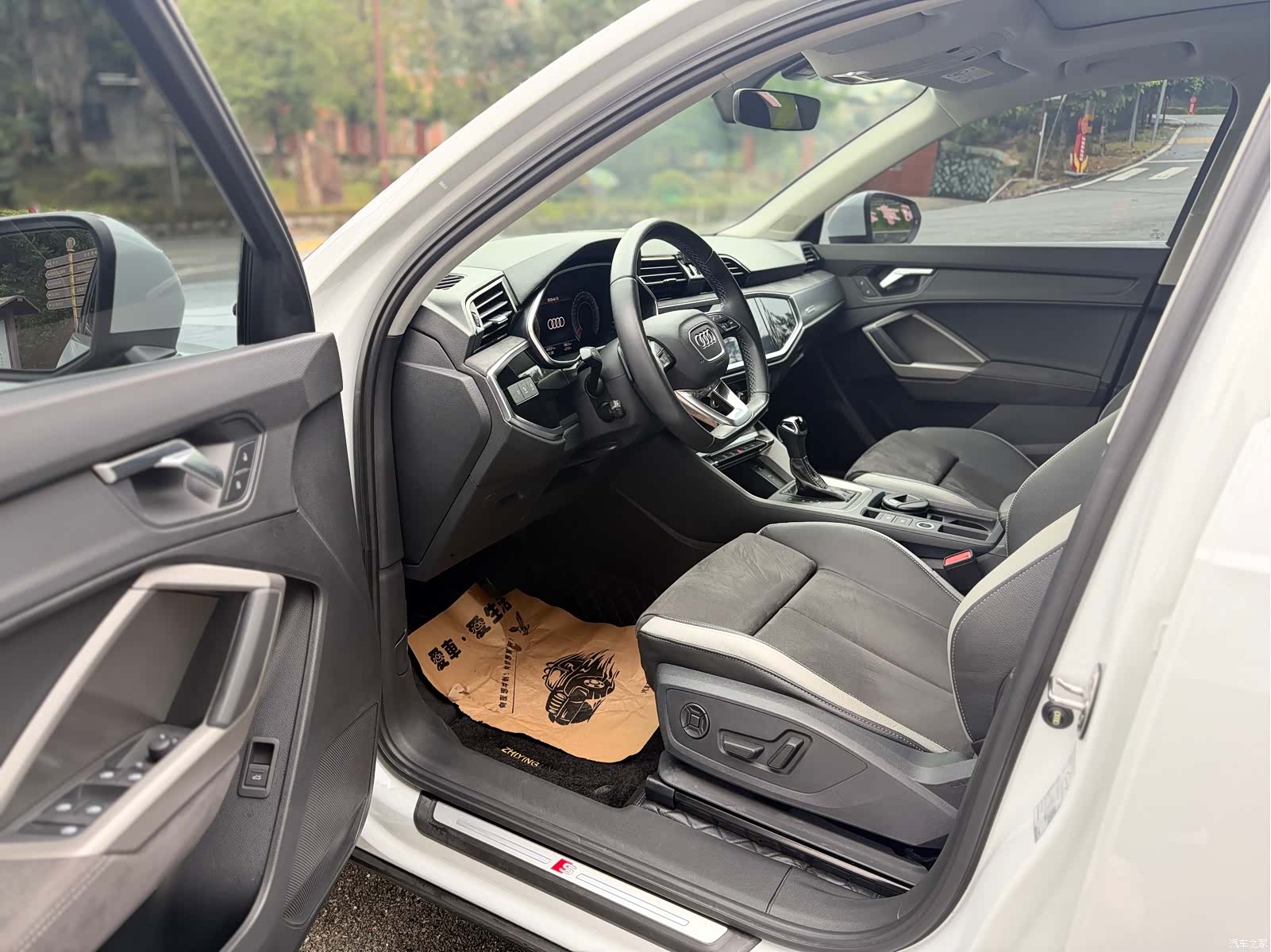 Audi Q3, 2022 4