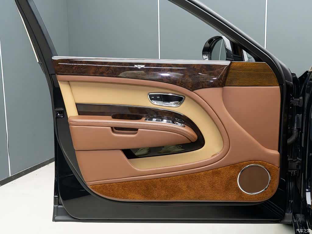 Bentley Mulsanne, 2019 4