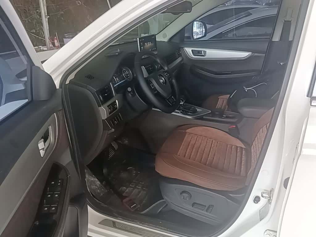 DongFeng X5, 2018 16