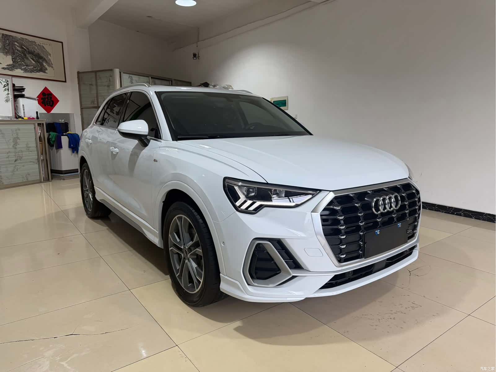 Audi Q3, 2023 3