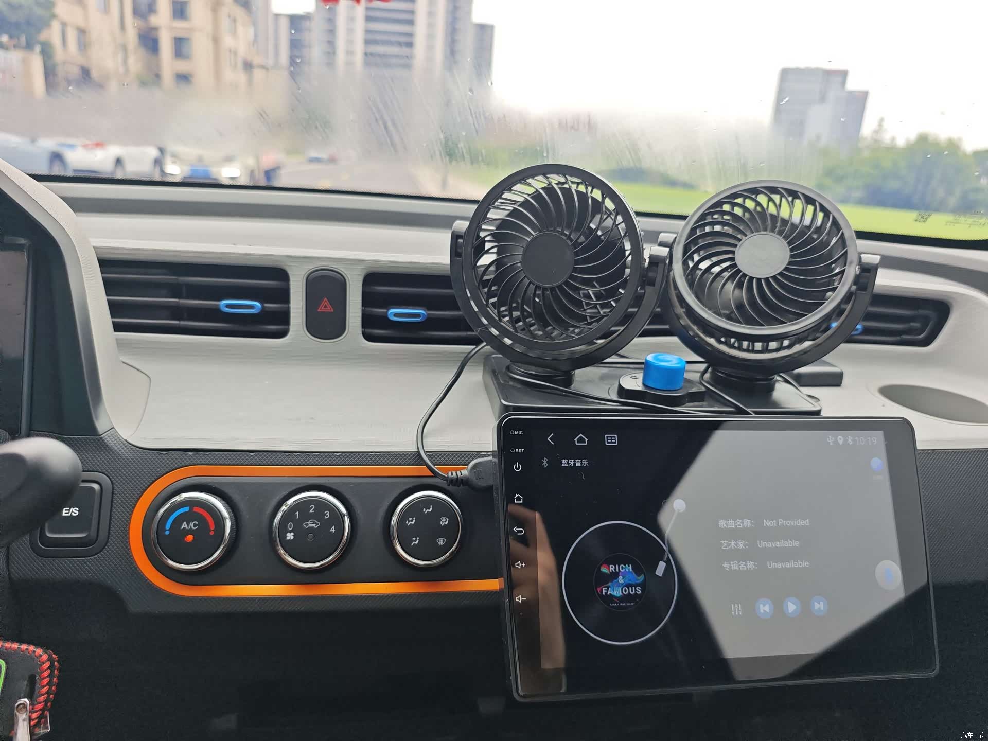 Wuling MINIEV, 2021 10