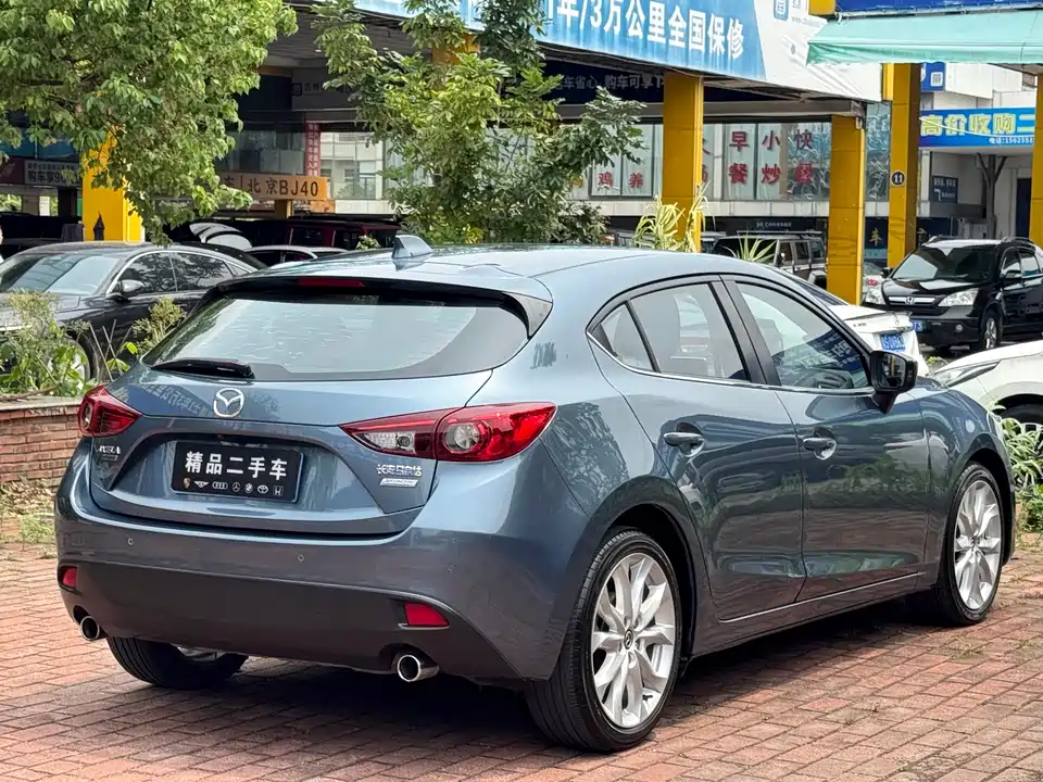 Mazda 3 Angkesaila